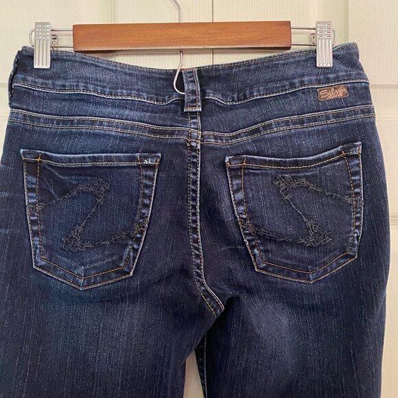 Silver Women's Suki Dark Wash Whiskered Bootcut Mid RIse Denim Jeans Size 28 32 - Picture 7 of 10